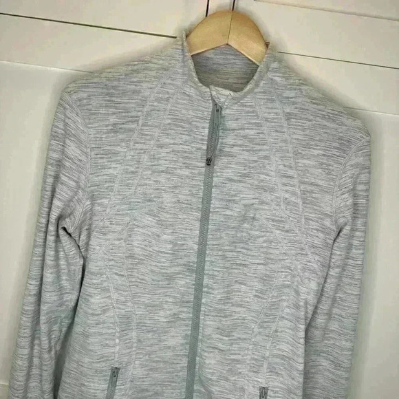 Lululemon Women’s Define Jacket in Wee Are From Space Ice Grey Alpine Size 12 - Picture 3 of 16